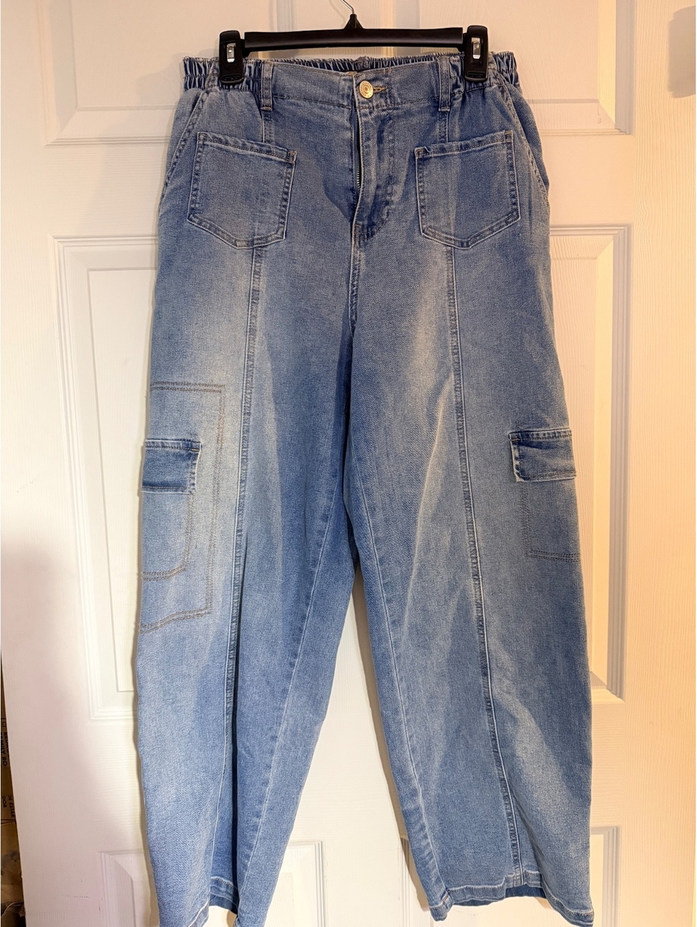 Almost Famous light wash cargo jeans
